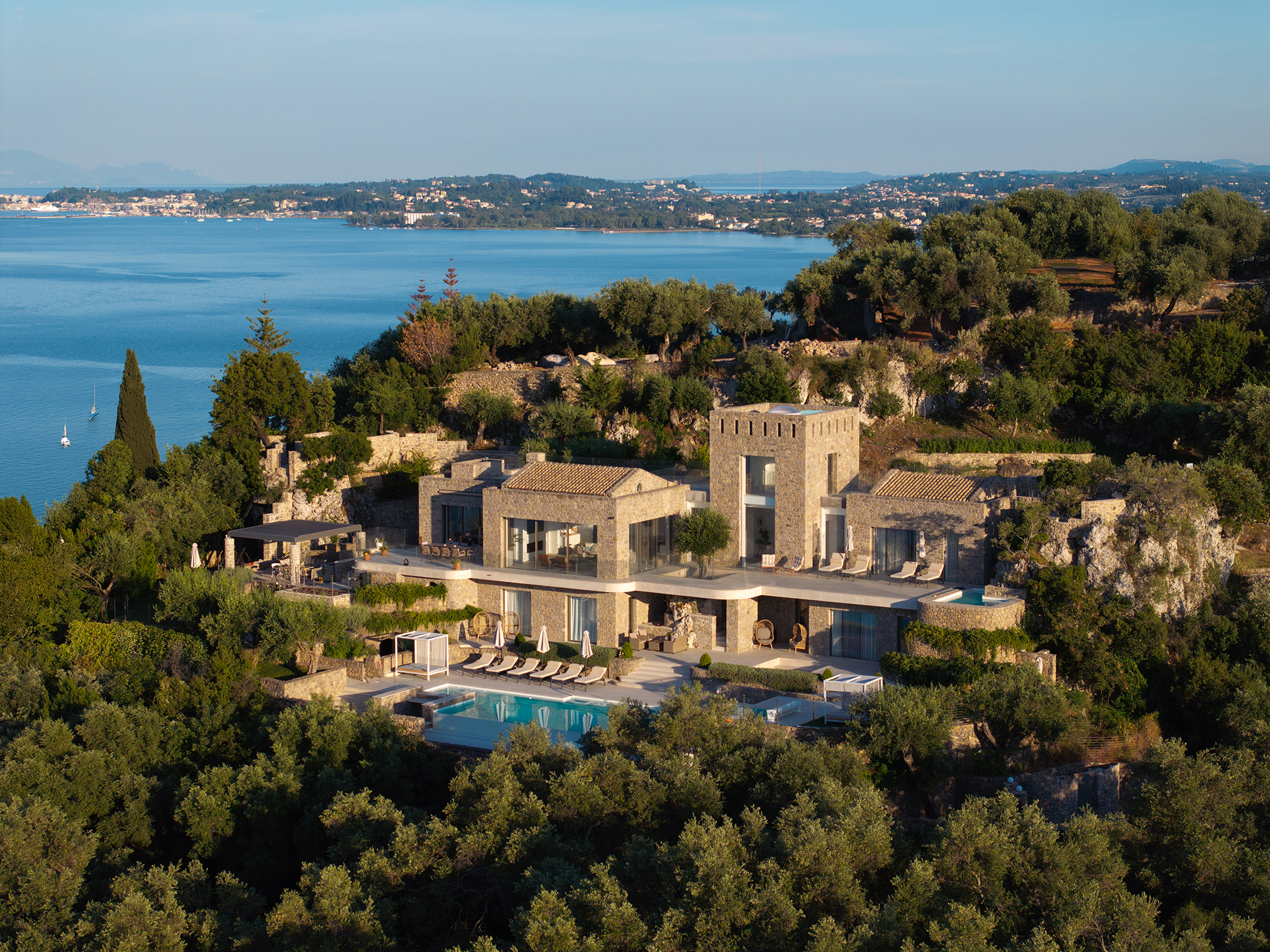 Tower House Kommeno